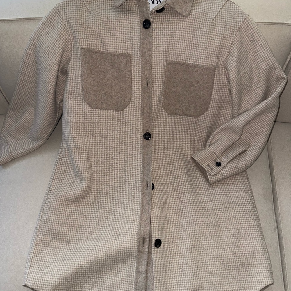 Zara Beige Houndstooth Shirt Jacket